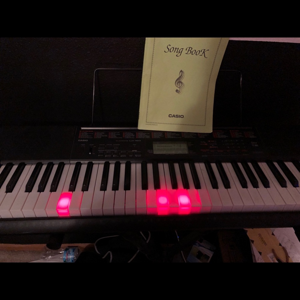 Casio Electric Keyboard - Picture 6 of 6